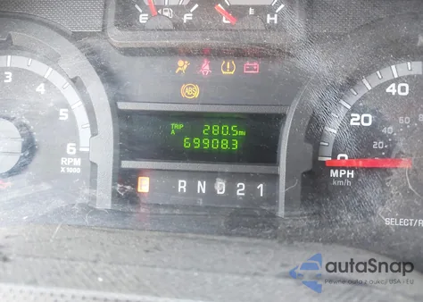 2009 Ford E-350 Super Duty Commercial/Recreational z USA, uszkodzony, nr VIN 1FTSE34L99DA65208